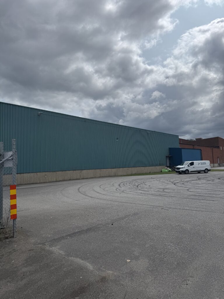 svedalamåleritjänst ute 2